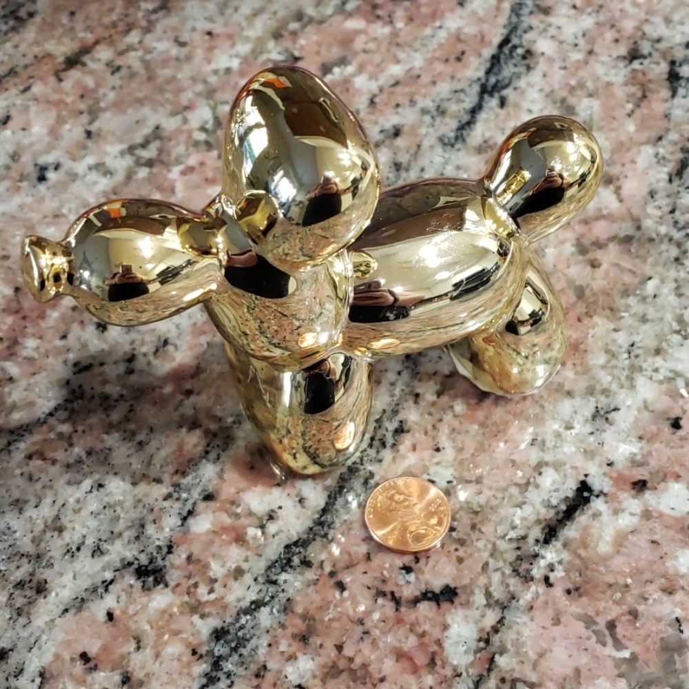 Balloon Animal Decor (Gold)